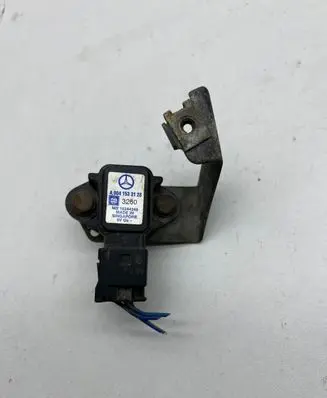 Mercedes-Benz Vito Viano W639 Air pressure sensor A0041533128 3260 16244349