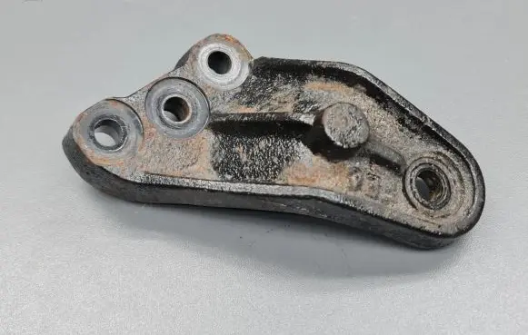 KIA Venga Engine mounting bracket