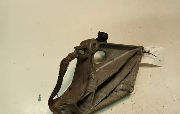 BMW 3 E90 E91 Engine mounting bracket 754939302 2211677504101 59280110