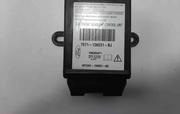 Ford Mondeo MK IV Light module LCM VP7EKF13K031BO 7S7113K031BJ