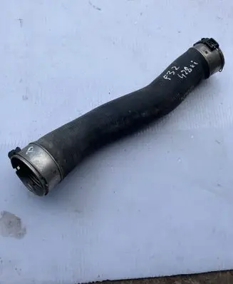 BMW 4 F32 F33 Intercooler hose/pipe 7597591 15476810