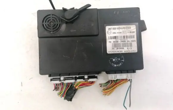Hyundai i30 Antenna control unit E1197RA012330 E1197RA-012330