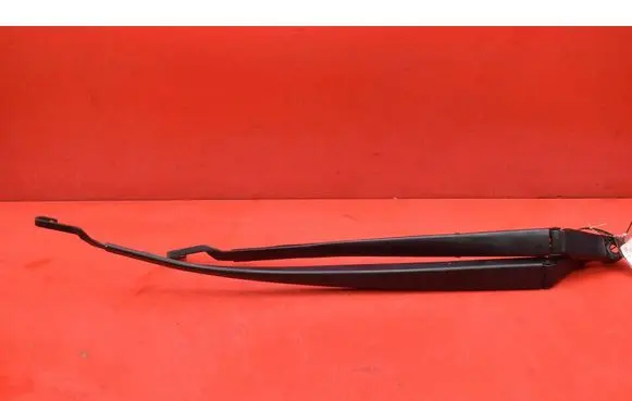 Toyota Verso-S Front wiper blade arm 3451979