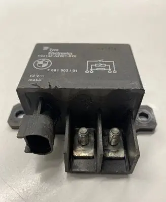 BMW X5 E70 Combustion relay 7661503 V23132A2001X26
