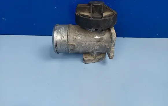 Mercedes-Benz A W168 EGR valve A6680900454