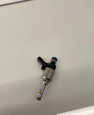 Audi A4 S4 B8 8K Fuel injector 0261500074 06H906036H