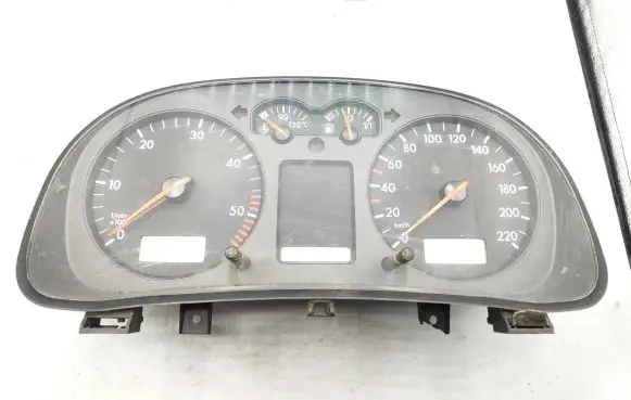 Volkswagen Golf IV Speedometer (instrument cluster) 1J0920802F 110008957061