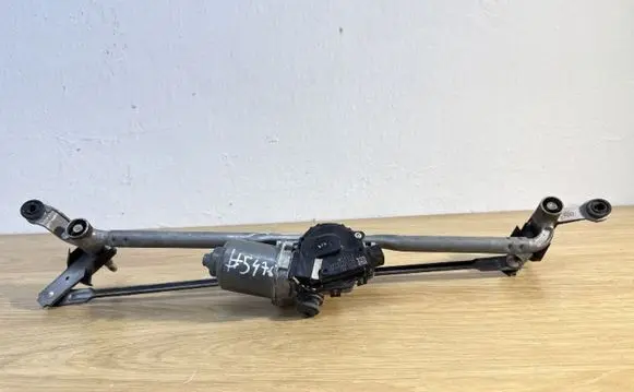 Jeep Grand Cherokee Front wiper linkage and motor 68260523ab