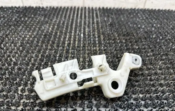 Renault Megane III Front bumper mounting bracket 620940