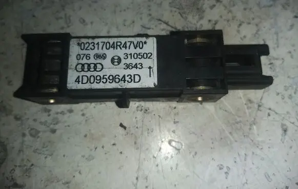 Audi A8 S8 D2 4D Airbag deployment crash/impact sensor 4D0959643D