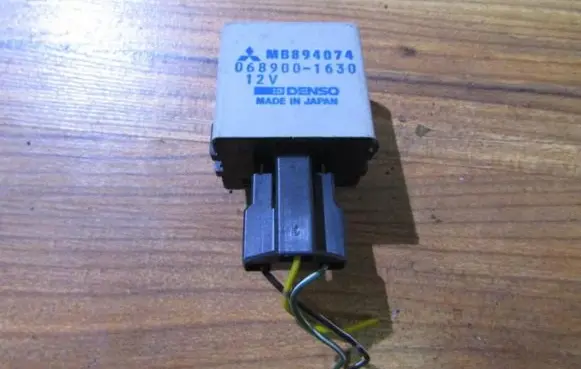 Mitsubishi Pajero Other relay mb894074 068900-1630