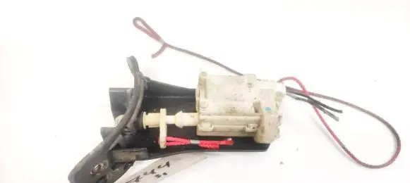 Alfa Romeo GT Central locking motor N08966