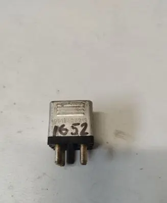 Mercedes-Benz S W126 Other relay 0015420219 853087 4RD00412200