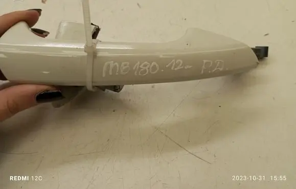 Mercedes-Benz B W246 W242 Front door exterior handle A2047608270