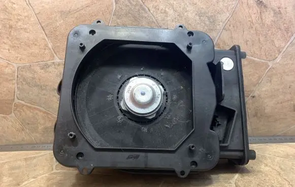 BMW 2 F46 Subwoofer speaker 9275995