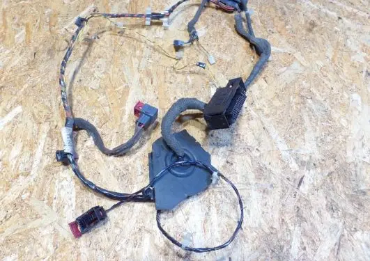 Opel Vectra C Front door wiring loom 13170508