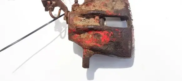 Volkswagen PASSAT B4 Front brake caliper