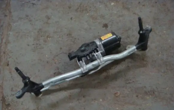 Citroen C-Elysée Front wiper linkage and motor