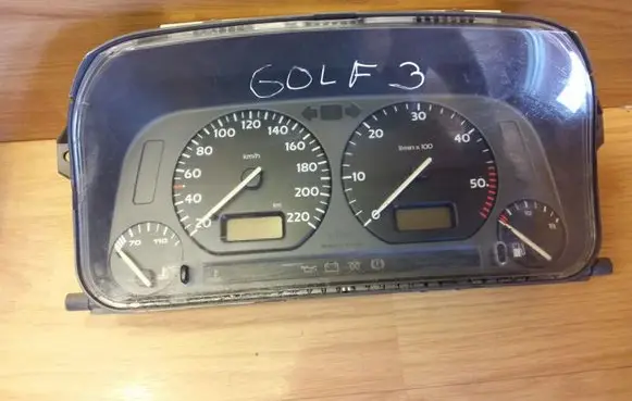 Volkswagen Golf III Speedometer (instrument cluster) 1H5919033AT