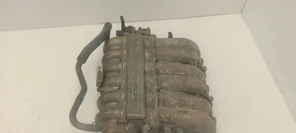 Mitsubishi 3000 GT Intake manifold