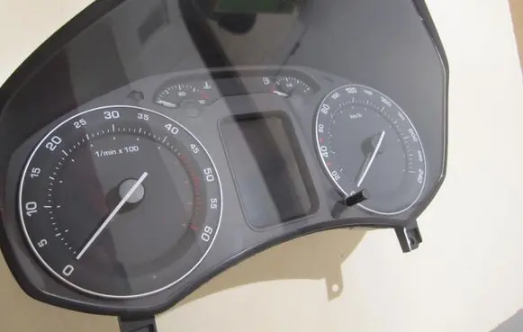 Skoda Octavia Mk2 (1Z) Speedometer (instrument cluster) 1Z0920841D
