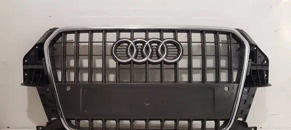 Audi Q3 8U Front grill 8U0853653H