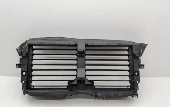 Ford Ranger Radiator trim MB3B8475BF