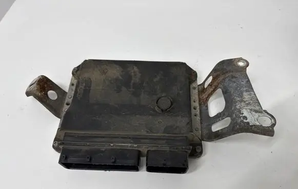 Toyota Yaris Engine control unit/module 896610D400 MB275100
