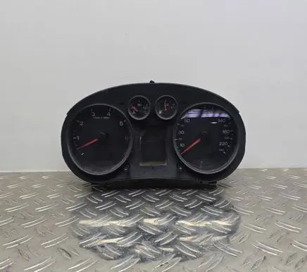 Audi A2 Speedometer (instrument cluster) 8Z0920900A 10030022112 VZ7Z0Y1354952