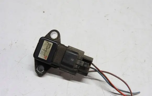Suzuki SX4 Intake air temperature sensor E1T28571A