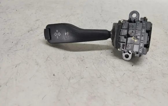 BMW 5 E39 Indicator stalk