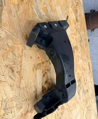 Hyundai i40 Headlight/headlamp mounting bracket 641463Z000