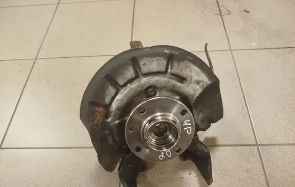 Volkswagen Up Front wheel hub