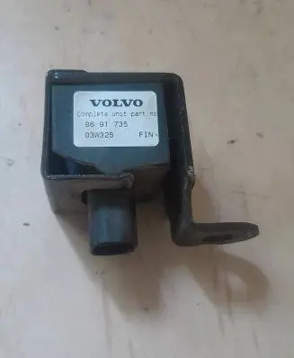 Volvo XC70 Airbag deployment crash/impact sensor 8691735 03W325