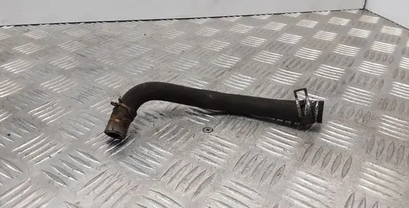 Nissan Patrol Y61 Engine coolant pipe/hose