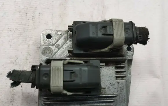 Opel Astra H Engine control unit/module 55561172 MT35E23