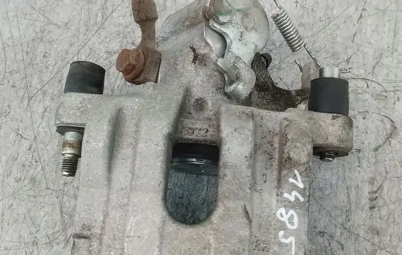 Opel Vectra C Rear brake caliper