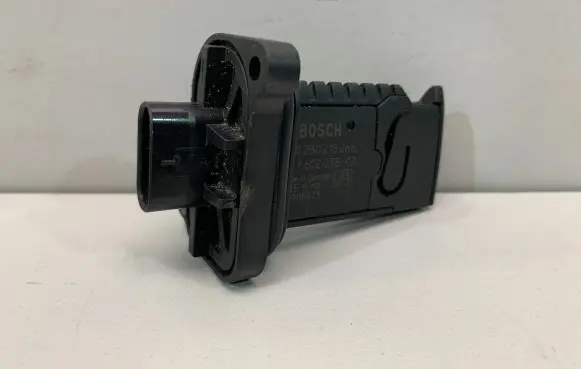 BMW 5 F10 F11 Mass air flow meter 7602038
