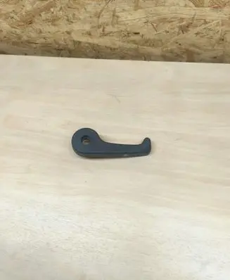 KIA Ceed Engine bonnet (hood) release handle 811812B000