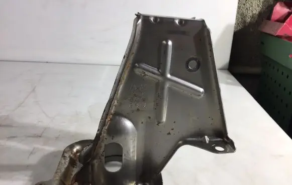 Volkswagen PASSAT B7 Brake pedal bracket assembly 1K1721130G 1K1721117H