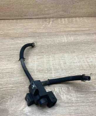 Toyota Avensis T250 Turbo solenoid valve 258600R010 72828606