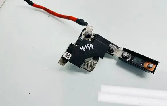 Mercedes-Benz A W176 Positive cable (battery) A2469069600 A1175450800