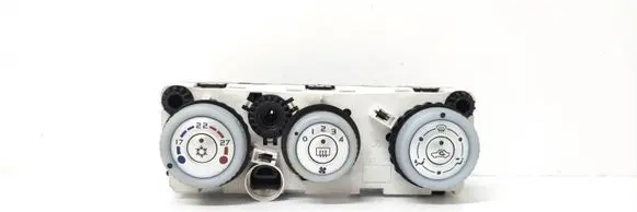 Mitsubishi Colt Climate control unit 69667301 H6154