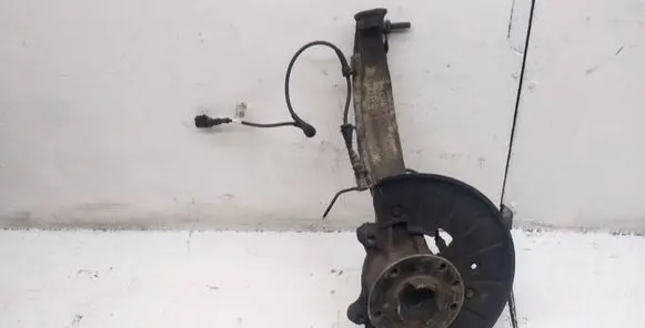 Volkswagen Touareg II Front wheel hub spindle knuckle 7P6407245A