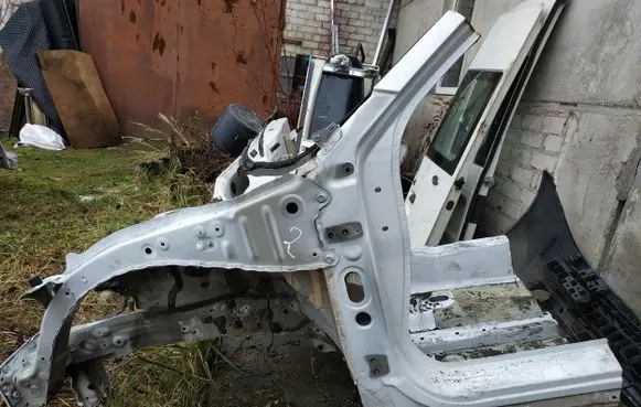 Front quarter panel