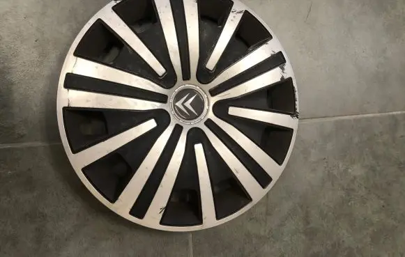 Citroen Berlingo R15 wheel hub/cap/trim 