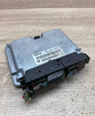 Opel Vectra B Engine control unit/module ECU 0281001634 90569348