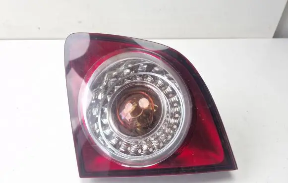 Volkswagen Golf Plus Tailgate rear/tail lights 5M0945094S
