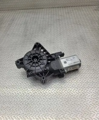 Opel Astra L Rear door window regulator motor 9830816080