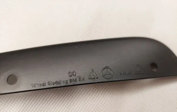Mercedes-Benz GL X166 Other sill/pillar trim element A166690042764